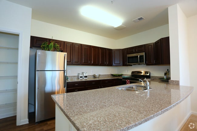 Interior Photo - RiverWatch Apartments