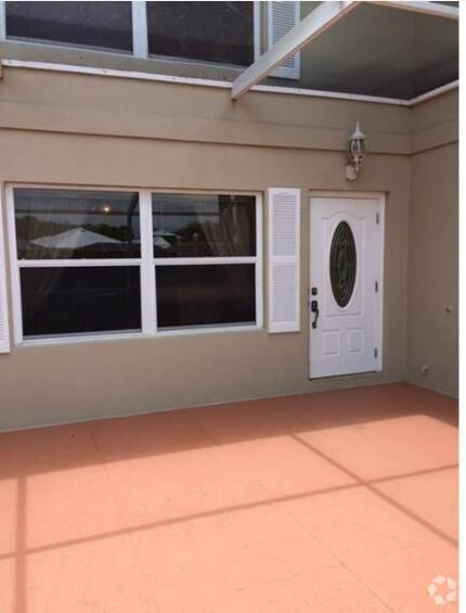 Building Photo - 2813 SW Lakemont Pl