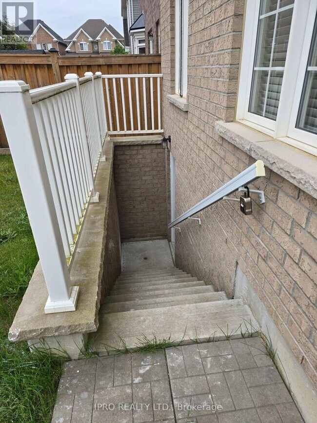 Building Photo - 1109 Nugent Ct