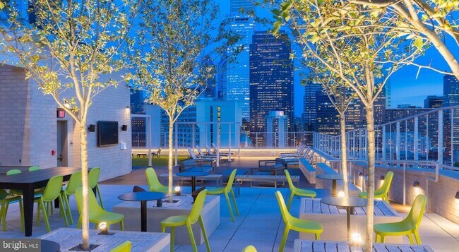 Foto del edificio - 450 N 18th St