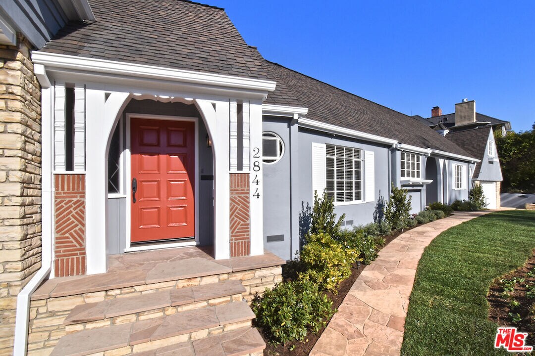 Primary Photo - 2844 Club Dr