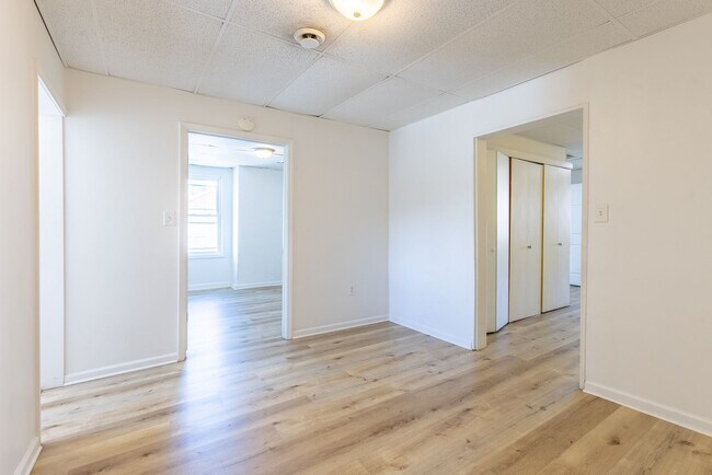 Foto del edificio - 742 E Warrington Ave