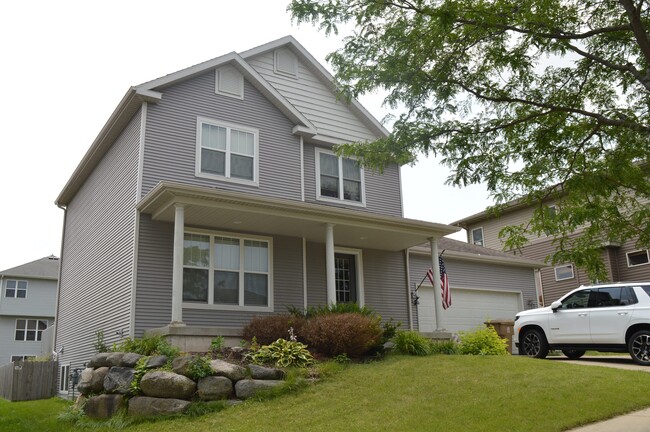 Building Photo - 8917 Snowberry Ln