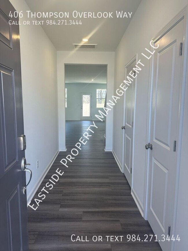 Building Photo - BRAND NEW GORGEOUS TOWNHOME in a very conv...