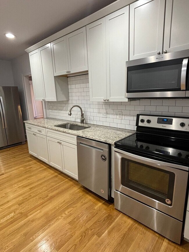 Foto del edificio - 1609 Linden Ave