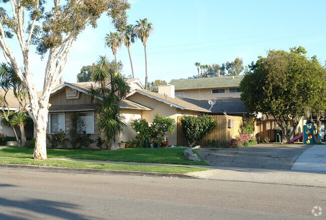 730 James Street #A Costa Mesa - 730 James St
