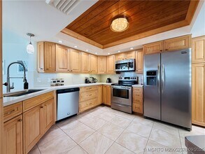 Building Photo - 8800 S Ocean Dr