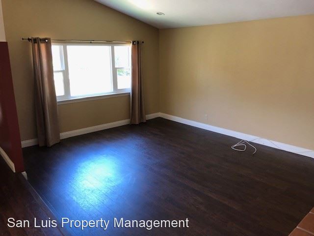 Foto del edificio - 4 br, 3 bath House - 477 Ramona Dr