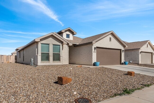 Building Photo - 1221 Big Easy St