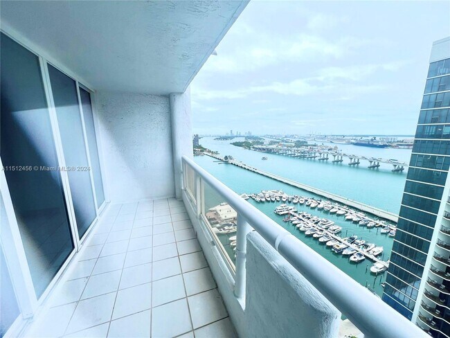Foto del edificio - 1717 N Bayshore Dr