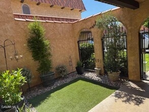 Building Photo - 39962 Dyott Way