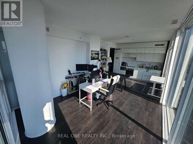 Photo du bâtiment - 15 Grenville St