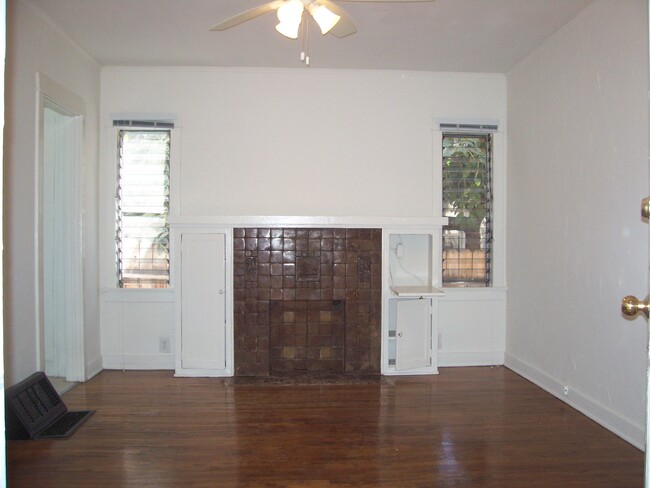 Foto del edificio - 7228 Fountain Ave