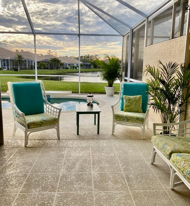 Foto del edificio - 4532 Whispering Oaks Dr