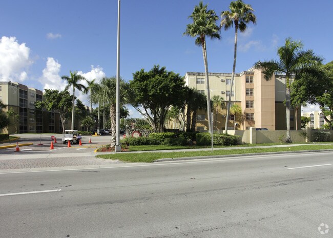 Foto del edificio - Coral Gate East