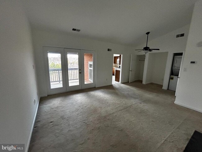 Building Photo - 549 Colecroft Ct