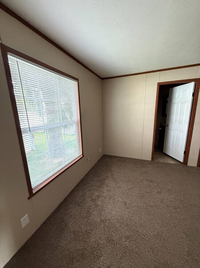 Foto del edificio - 1824 Aldrin Ct