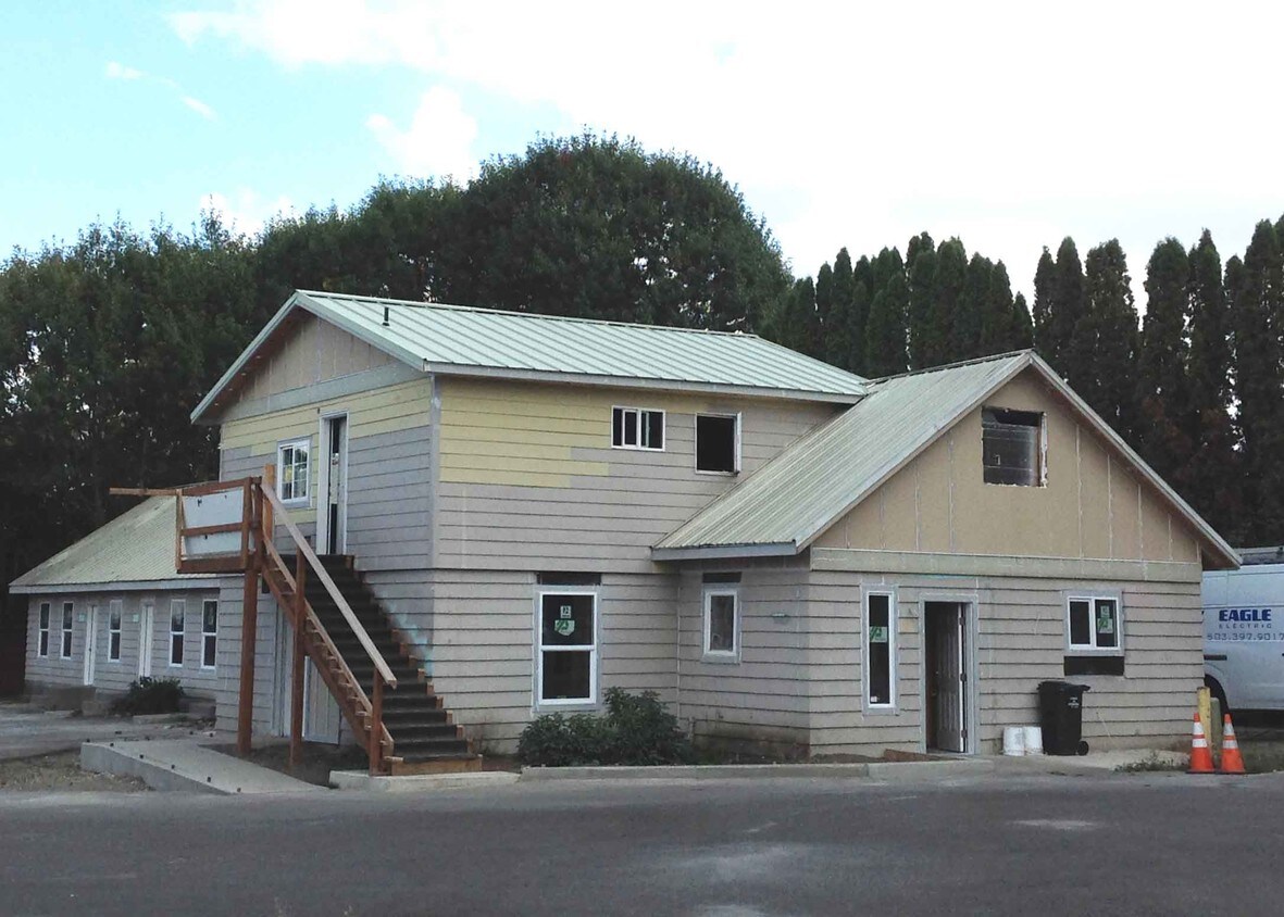 McMinnville 7Plex Apartments in McMinnville, OR