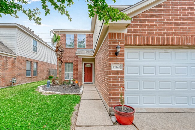 Foto del edificio - 19443 Maywood Falls Cir