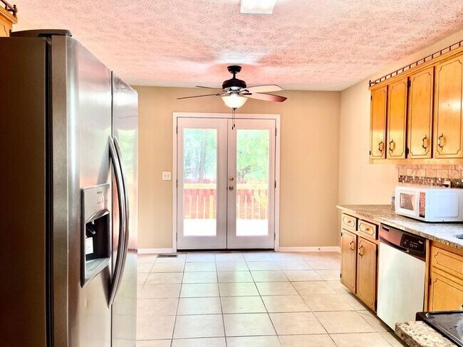 Foto del edificio - 384 McKees Rock Ln