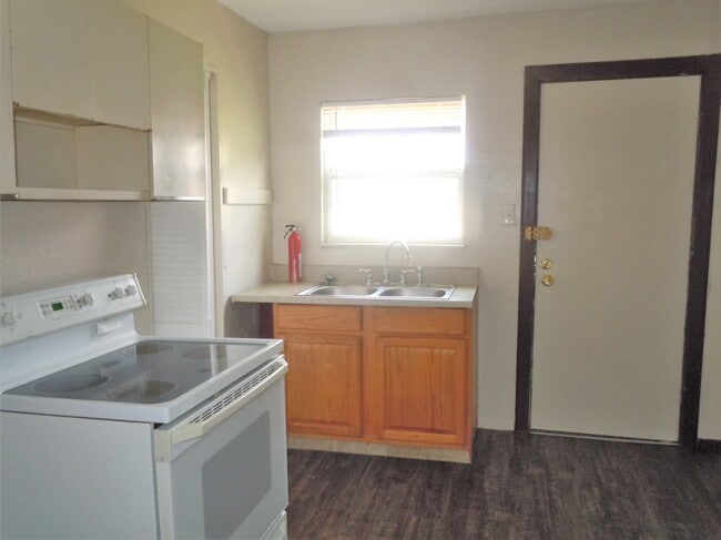 Building Photo - 2803 Herbert St