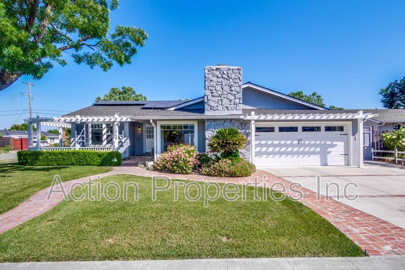 Primary Photo - 1549 Alisal Avenue
