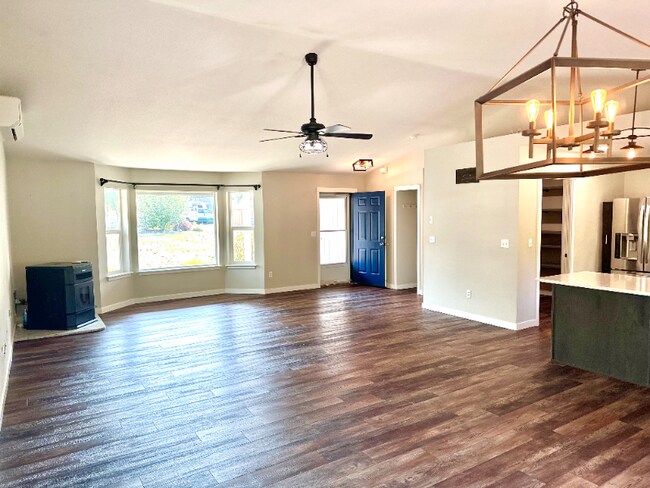 Foto del edificio - 101 NE Lennies Loop