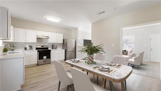 Photo - 848 Ridge Ave NW House