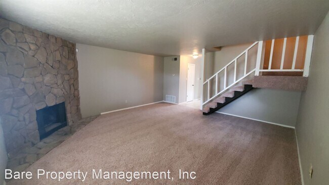 Building Photo - 2 br, 1.5 bath House - 631 Welston Cir