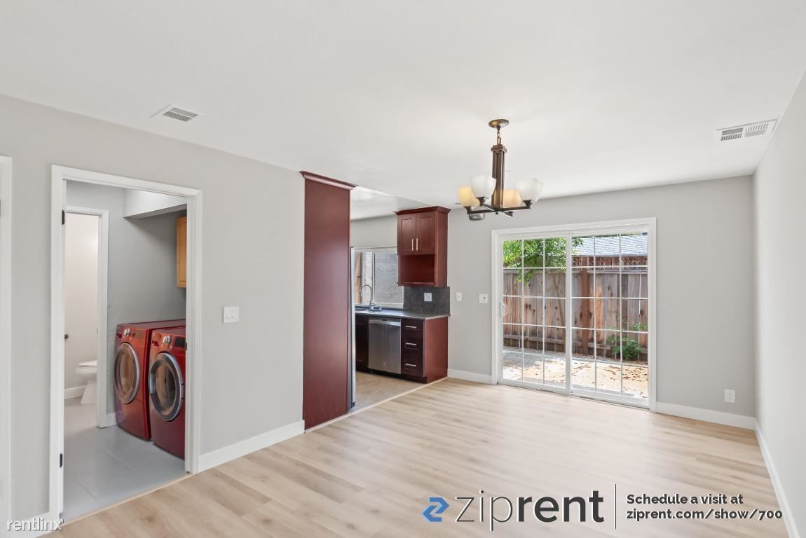 Primary Photo - 4 br, 2.5 bath Townhome - 32259 Mercury Wa...