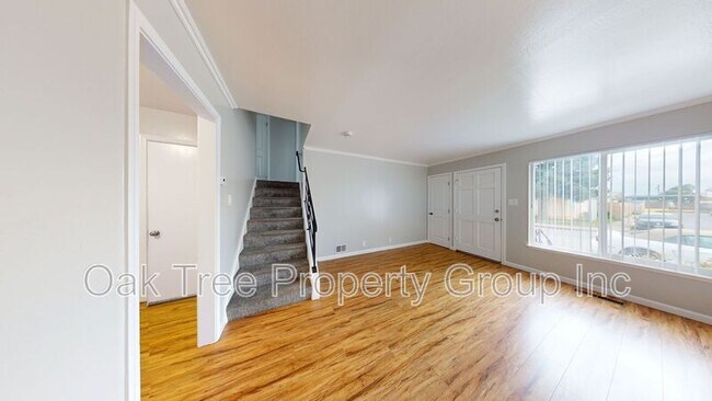 Foto del edificio - 2377 Downer Ave