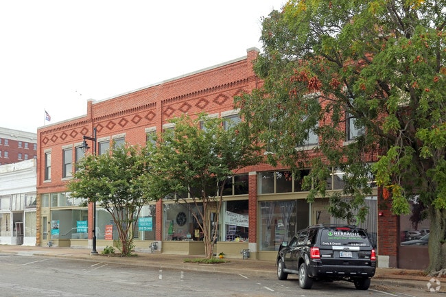 Building Photo - The Noble Lofts