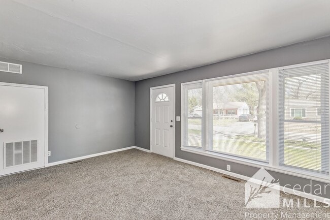 Building Photo - Cute Northside 3 Bedroom!