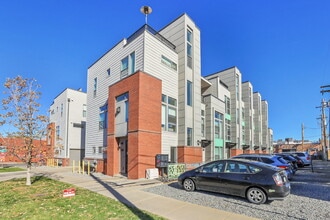 Building Photo - 1463 30th St