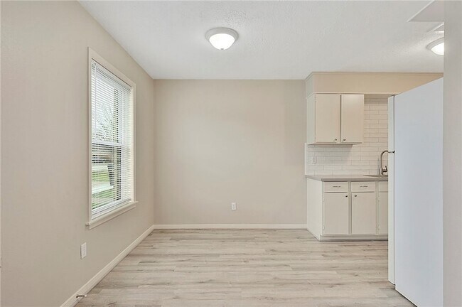 Foto del edificio - 805 San Benito Dr