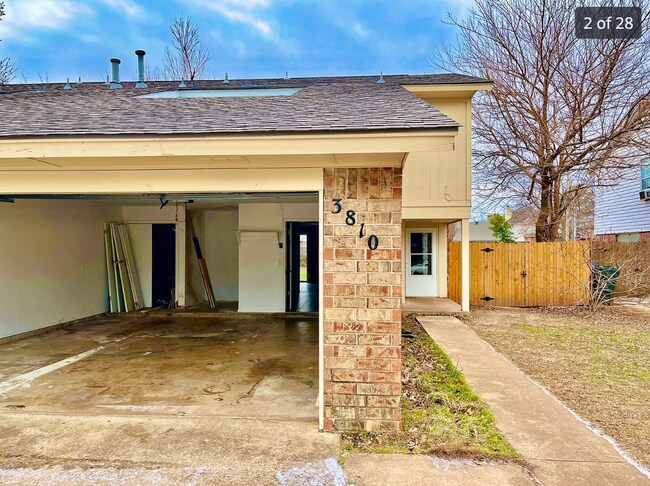 Building Photo - 3808 Quail Run Cir
