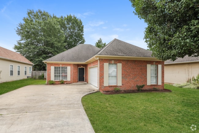 Building Photo - 1155 Amberley Woods Dr