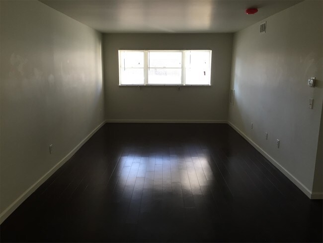 Foto del edificio - 310 6th Ave
