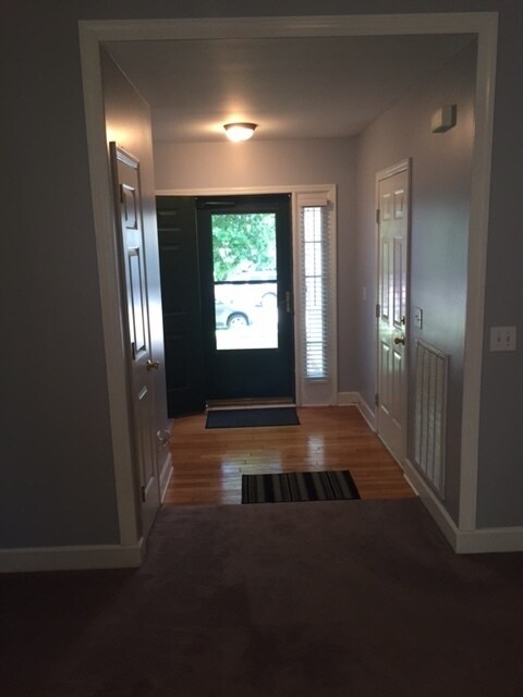 3 bedroom, 2 bath home in Falcon Creek Subdivision - 3 bedroom, 2 bath home in Falcon Creek Subdivision