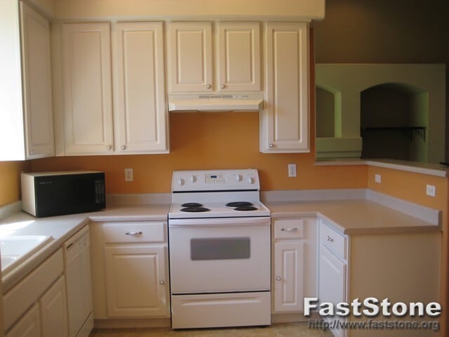 Foto del edificio - 2 bedroom Ranch townhome backing to Thornc...