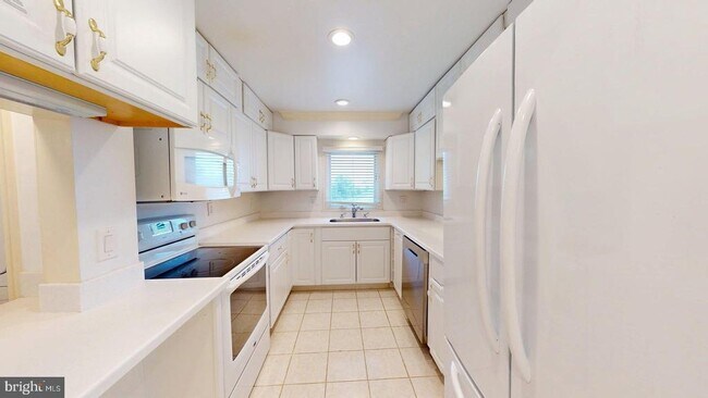 Foto del edificio - 4145 21st Rd N