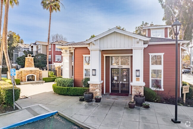 Entrada de la oficina de arrendamiento - Morgan Park