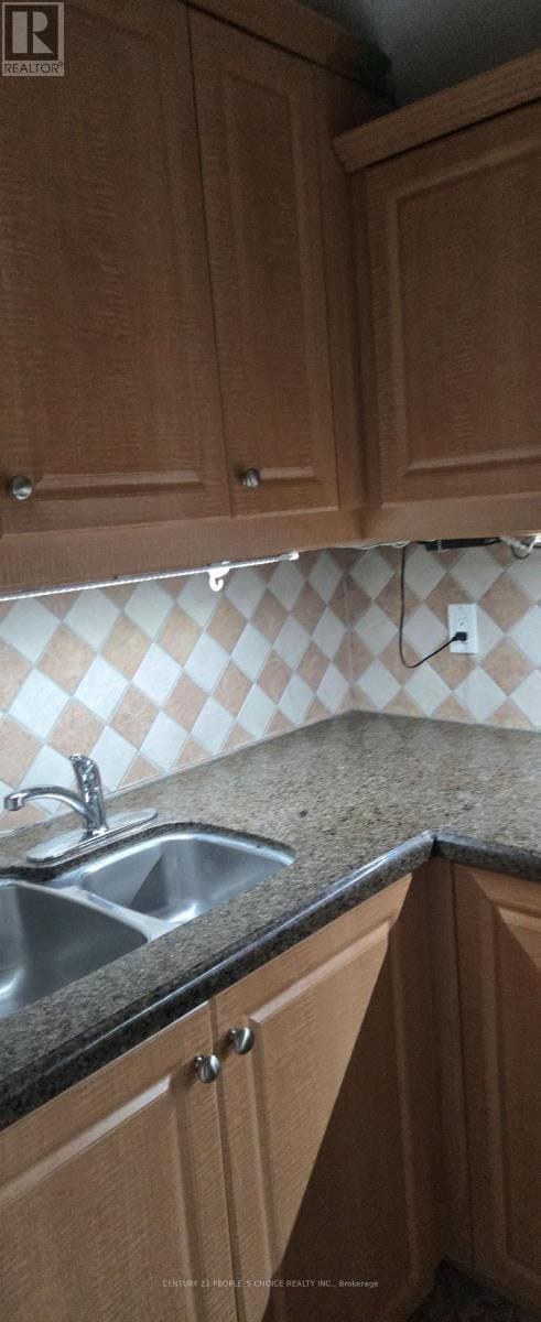 Building Photo - 1434 Rosebank Rd