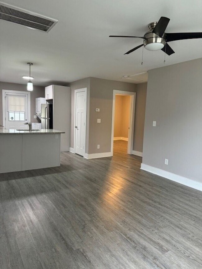 Foto del edificio - 524 26th Ave N