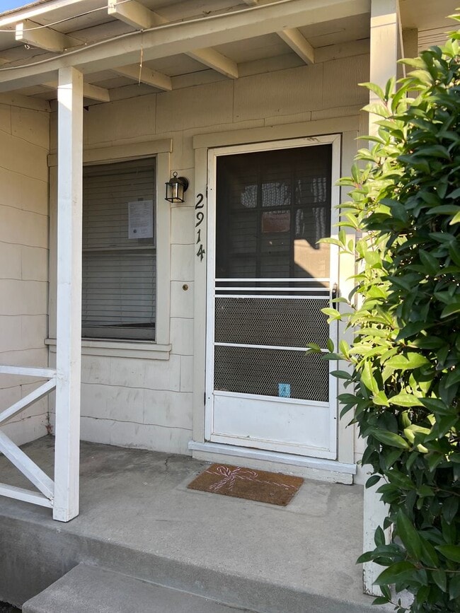 Building Photo - gm2912