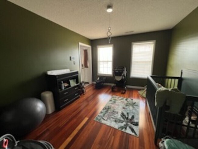 Foto del edificio - 102 Newhan Ln