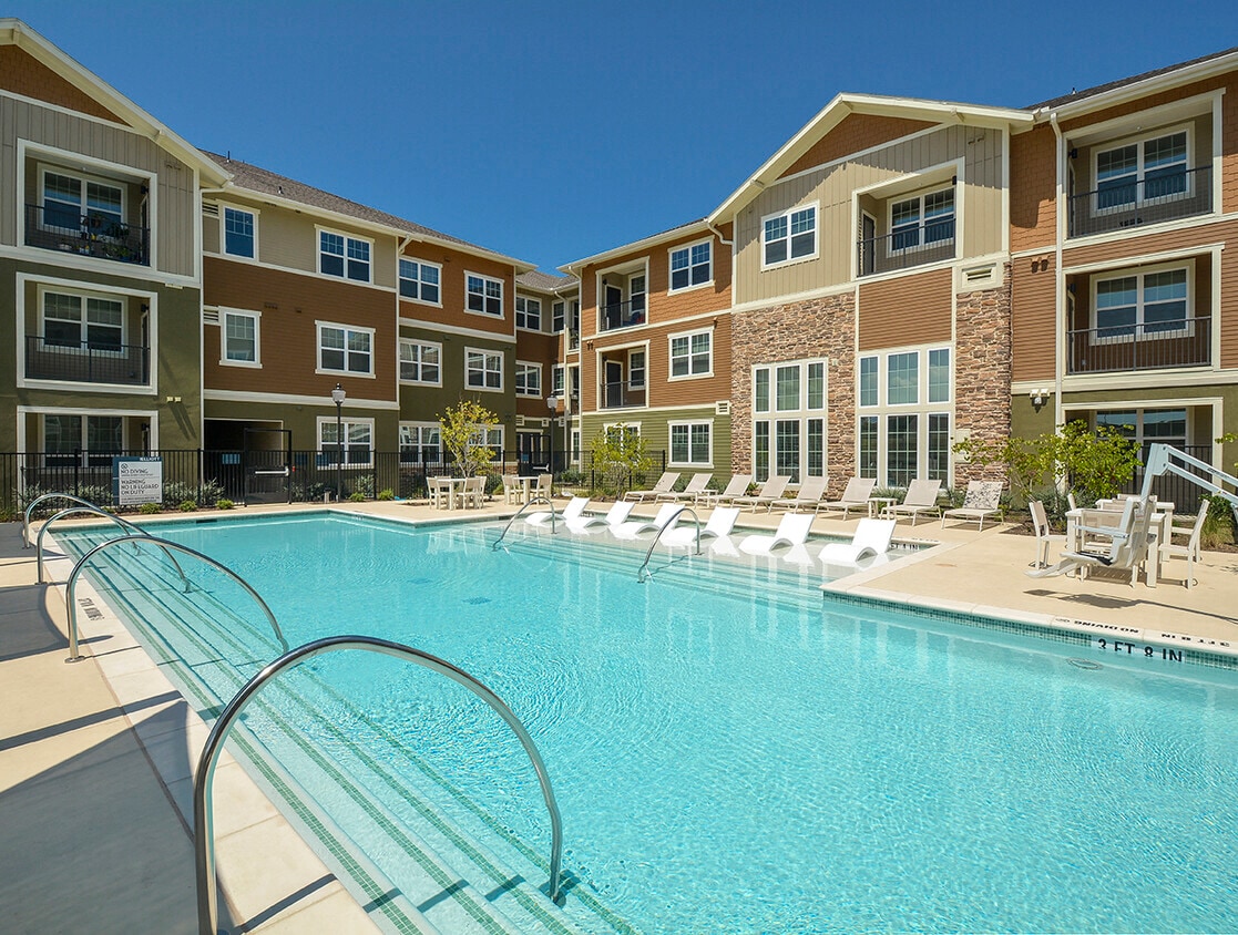 Primary Photo - The Elliott Senior Apartments