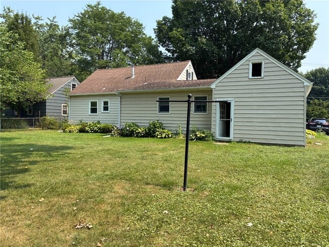 Building Photo - 773 Marshall Rd