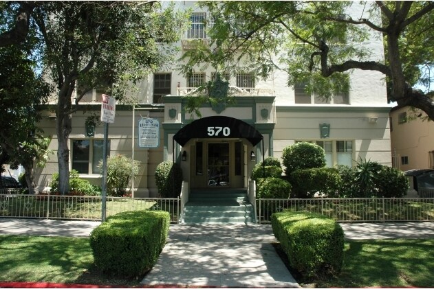 Foto del edificio - Kenmore Apartments