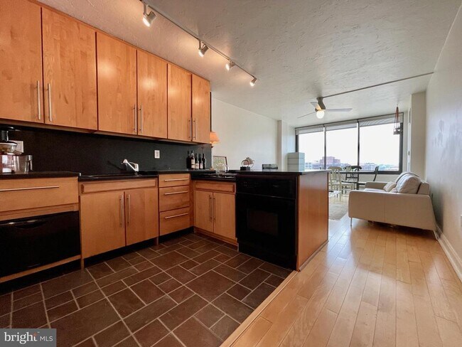 Foto del edificio - 1301 20th St NW